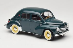 Renault 4CV Verde Solido 1:18 8047 Pressofusione — immagine 4 di 6