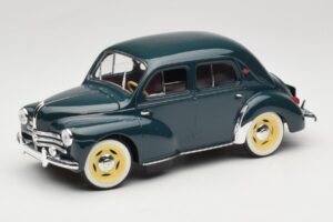 Renault 4CV Verde Solido 1:18 8047 Pressofusione