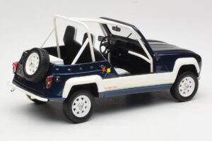 Renault 4L JP4 Blu Otto 1:18 OT212 Resina — immagine 2 di 6