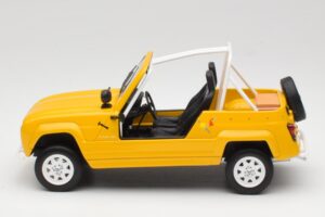 Renault 4L JP4 Jaune Tournesol Otto 1:18 OT1079 Resina — immagine 3 di 6
