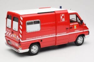 Renault Master T30 VSAB Vigili del Fuoco Rosso Otto 1:18 OT1107 Resina — immagine 2 di 6