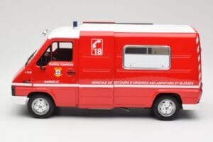 Renault Master T30 VSAB Vigili del Fuoco Rosso Otto 1:18 OT1107 Resina — immagine 3 di 6
