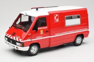 Renault Master T30 VSAB Vigili del Fuoco Rosso Otto 1:18 OT1107 Resina