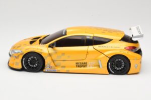 Renault Megane Trophy Showcar Giallo Eurocup Megane Trophy 2011 Norev 1:18 185109 Pressofusione — immagine 4 di 8