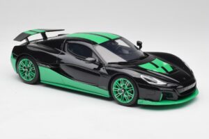 Rimac Nevera Record Monochrome Nero GT Spirit 1:18 GT916 Resina — immagine 4 di 6