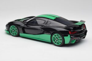 Rimac Nevera Record Monochrome Nero GT Spirit 1:18 GT916 Resina — immagine 5 di 6