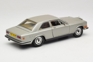 Rolls-Royce Camargue Argento Diamond Edition Bburago 1:18 3001-M3 Pressofusione — immagine 3 di 8
