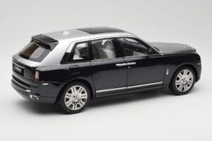 Rolls-Royce Cullinan Nero & Argento OEM 1:18 ROLLS001 Pressofusione — immagine 3 di 8