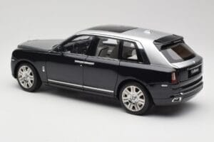 Rolls-Royce Cullinan Nero & Argento OEM 1:18 ROLLS001 Pressofusione — immagine 7 di 8