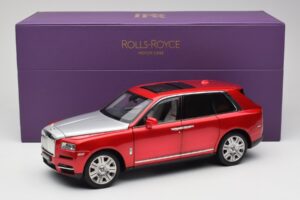 Rolls-Royce Cullinan Rosso Con Shadow Wheels OEM 1:18 028-18A Pressofusione — immagine 8 di 8