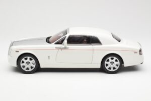 Rolls-Royce Phantom Coupe English Bianco Argento Kyosho 1:18 08861EW Pressofusione — immagine 4 di 8