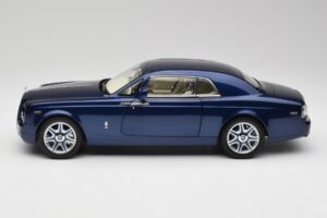 Rolls-Royce Phantom Coupe Metropolitan Blu Kyosho 1:18 08862BLM Pressofusione — immagine 4 di 8