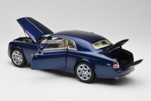 Rolls-Royce Phantom Coupe Metropolitan Blu Kyosho 1:18 08862BLM Pressofusione — immagine 5 di 8