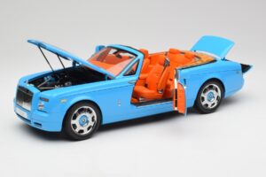 Rolls-Royce Phantom Drophead Coupe Powder Blu Kyosho 1:18 08871BL Pressofusione — immagine 2 di 10