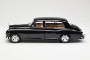 Rolls-Royce Phantom VI EWB Nero Kyosho 1:18 08905BK Pressofusione — immagine 4 di 8