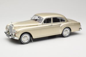Rolls-Royce Silver Cloud III Flying Spur H.J. Mulliner Oro MCG 1:18 MCG18058 Pressofusione