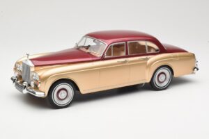 Rolls-Royce Silver Cloud III Flying Spur H.J. Mulliner Rosso & Oro MCG 1:18 MCG18132 Pressofusione