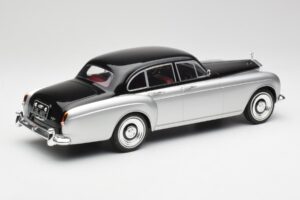 Rolls-Royce Silver Cloud III Mulliner Argento & Nero MCG 1:18 MCG18128 Pressofusione — immagine 2 di 6