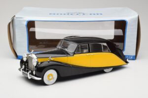 Rolls-Royce Silver Wraith Empress by Hooper Nero & Giallo MCG 1:18 MCG18066 Pressofusione — immagine 6 di 6