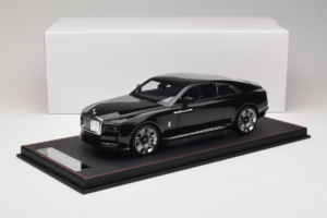 Rolls-Royce Spectre Nero Df Model 1:18 REMC017 Resina — immagine 6 di 6