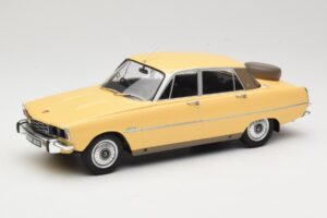 Rover 3500 V8 P6 Crema MCG 1:18 MCG18046 Pressofusione