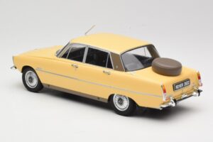 Rover 3500 V8 P6 Crema MCG 1:18 MCG18046 Pressofusione — immagine 5 di 6