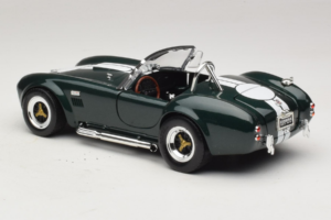 Shelby Cobra 427 S/C Verde Scuro Strisce Bianche Road Signature 1:18 92058-P1 Pressofusione — immagine 7 di 8