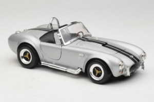 Shelby Cobra 427S/C Argento Con Strisce Nere Road Signature 1:18 92058 Pressofusione — immagine 6 di 8