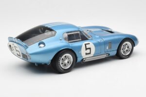 Shelby Cobra Daytona Coupe #5 D. Gurney / B. Bondurant 24 Hours of Le Mans 1964 Exoto 1:18 135190555498 Pressofusione — immagine 3 di 8
