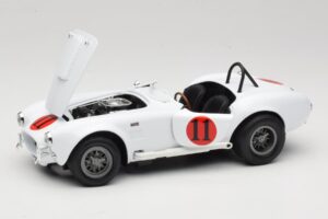 Shelby Cobra 427 S/C Bianco Auto World 1:18 AWSS104 Pressofusione — immagine 2 di 8