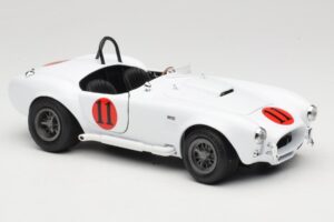Shelby Cobra 427 S/C Bianco Auto World 1:18 AWSS104 Pressofusione — immagine 6 di 8
