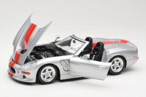 Shelby Series 1 Argento Bburago 1:18 3323 Pressofusione — immagine 2 di 8