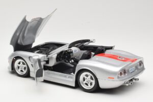 Shelby Series 1 Argento Bburago 1:18 3323 Pressofusione — immagine 5 di 8