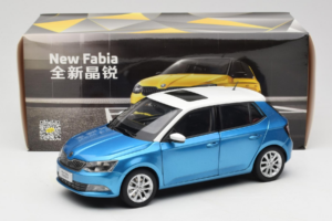 Skoda Fabia Mk3 Blu OEM 1:18 ZSF000004BLA Pressofusione — immagine 8 di 8