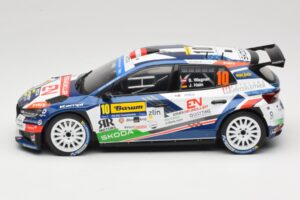 Skoda Fabia Rally2 #10 S. Wagner / G. Winter Barum Czech Rally Zlín 2024 IXO 1:18 18RMC221 Pressofusione — immagine 3 di 6