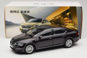 Skoda Superb Mk3 Nero Paudi Model 1:18 ZSS000006BLA Pressofusione — immagine 8 di 8