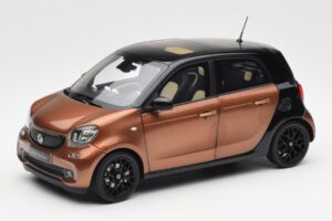 Smart Forfour W453 Nero Hazel Marrone Norev 1:18 B66960299 Pressofusione