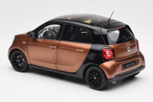 Smart Forfour W453 Nero Hazel Marrone Norev 1:18 B66960299 Pressofusione — immagine 7 di 8