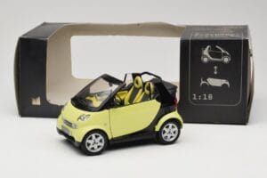 Smart Fortwo 450 Cabrio Giallo Minichamps 1:18 0012889V001C49Q00 Pressofusione — immagine 8 di 8