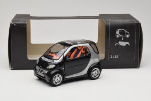 Smart Fortwo Nero Kyosho 1:18 0004830V000C08Q00 Pressofusione — immagine 8 di 8