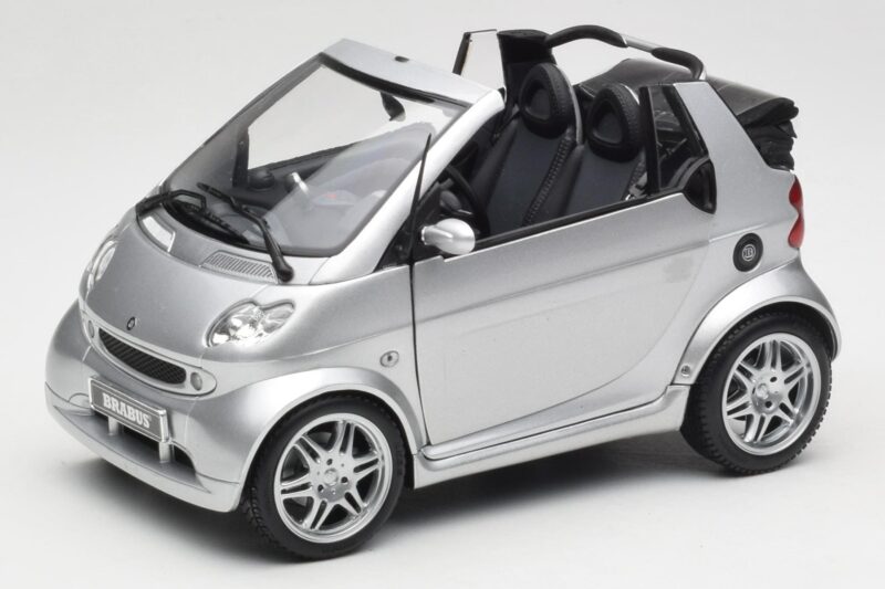 Smart Fortwo W450 Brabus Cabrio Argento Edizione Concessionario Kyosho 1:18 0017769V001C05Q00 Pressofusione