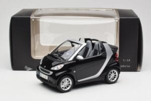 Smart Fortwo Cabrio W451 Nero & Argento Minichamps 1:18 Q0022566V001C18Q00 Pressofusione — immagine 8 di 8
