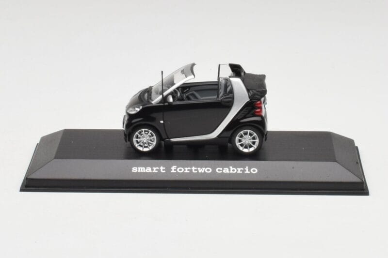 Smart Fortwo Cabrio Nero Profondo Minichamps 1:43 Q0022561V001C18Q00 Pressofusione