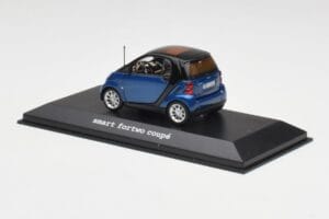 Smart Fortwo Coupe Aqua Blu Metallic & Nero Minichamps 1:43 Q0022558V001C77Q00 Pressofusione — immagine 3 di 4