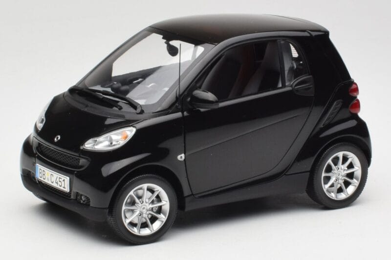 Smart Fortwo Coupé W451 Deep Nero Minichamps 1:18 Q0022563V001C02Q00 Pressofusione