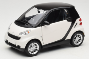 Smart Fortwo 451 Coupe Bianco Nero Minichamps 1:18 150036302 Pressofusione