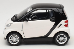 Smart Fortwo 451 Coupe Bianco Nero Minichamps 1:18 150036302 Pressofusione — immagine 4 di 8