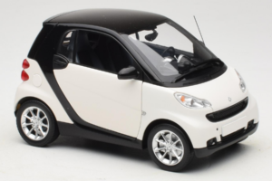 Smart Fortwo 451 Coupe Bianco Nero Minichamps 1:18 150036302 Pressofusione — immagine 6 di 8