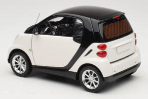 Smart Fortwo 451 Coupe Bianco Nero Minichamps 1:18 150036302 Pressofusione — immagine 7 di 8