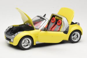 Smart Roadster 452 Giallo Bburago 1:18 34099-M2 Pressofusione — immagine 2 di 8